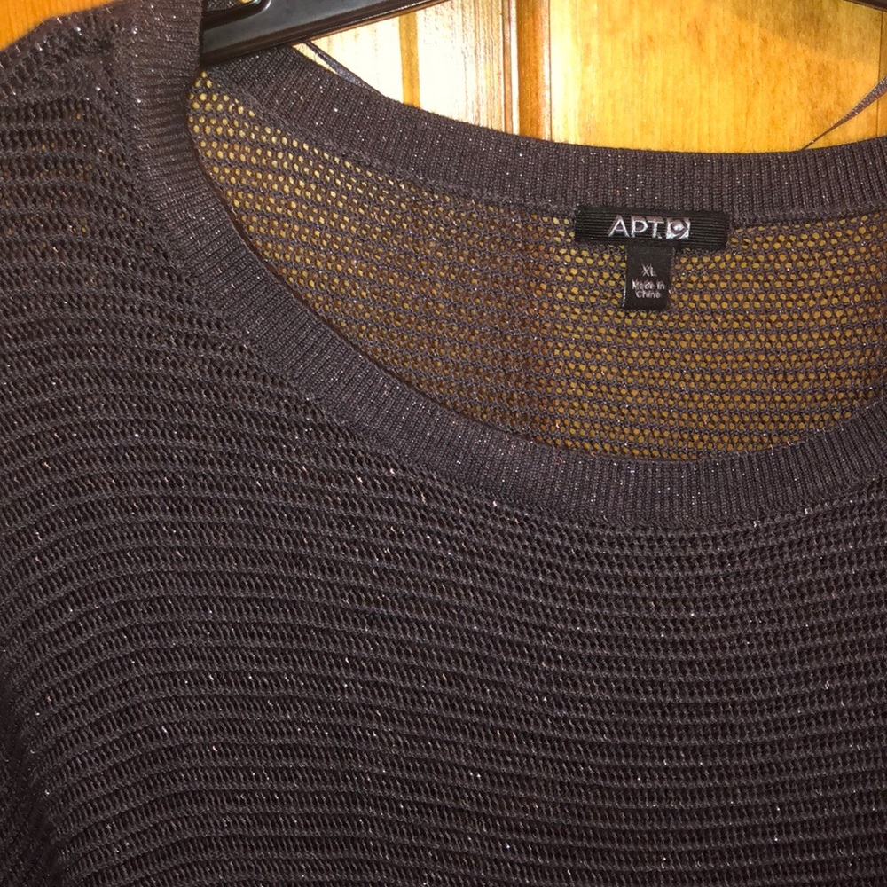 Sweater - Picture 4 of 4